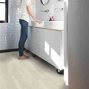 Плитка ПВХ Quick Step Vinyl Small Planks AVSP AVMP40079    Дуб морской светлый фото 1 | FLOORDEALER